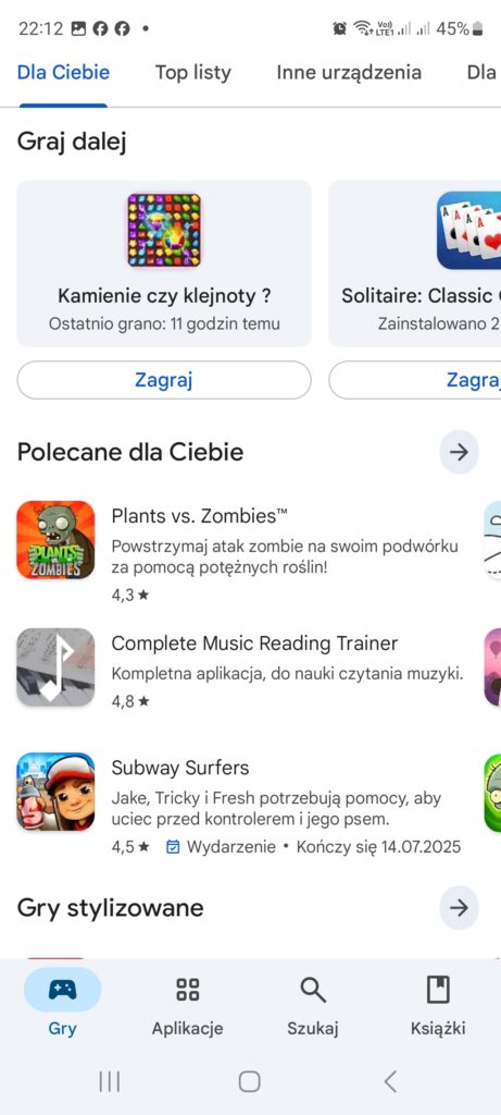 Ekran z aplikacji Google Play przedstawiający polecane gry mobilne, m.in. Plants vs. Zombies i Subway Surfers.